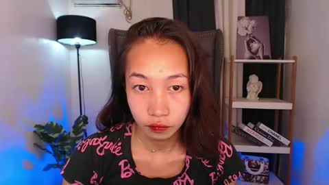 tskitty_girl online show from 10-04-25, 07:06