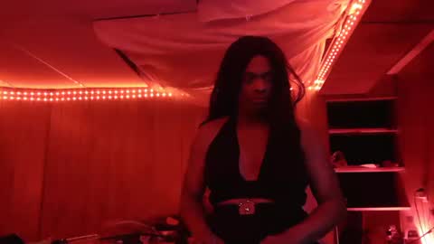 Snapshot of tsnitra chatting on 12-21-24, 11:45 TsNitra online show from 12-21-24, 11:45