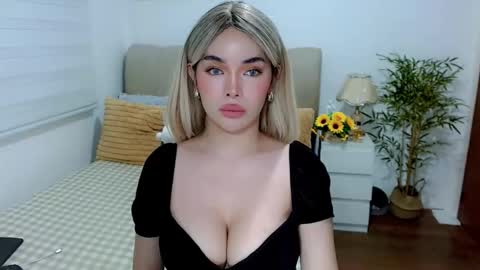 Graciella online show from 10-27-25, 09:35