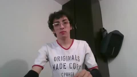 tsuki0308 online show from 02-12-25, 08:29