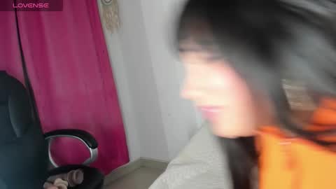 Snapshot of tu_nuttella3 chatting on 10-20-25, 09:21 Susan online show from 10-20-25, 09:21