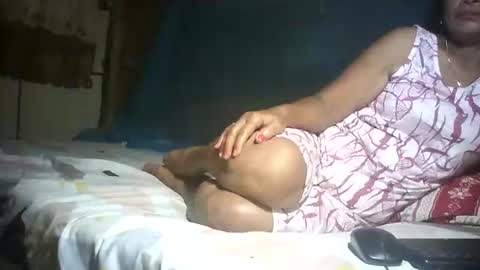 Snapshot of tuchmegently chatting on 12-30-24, 09:29 Mae online show from 12-30-24, 09:29