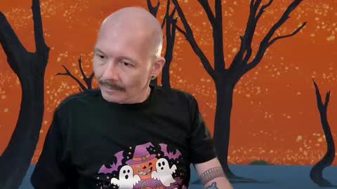 Snapshot of tumbles05 chatting on 10-30-25, 11:49 tumbling through online show from 10-30-25, 11:49