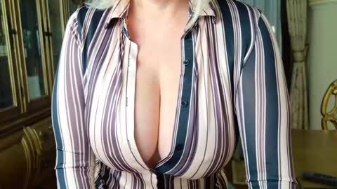 Tunde online show from 02-17-25, 04:53