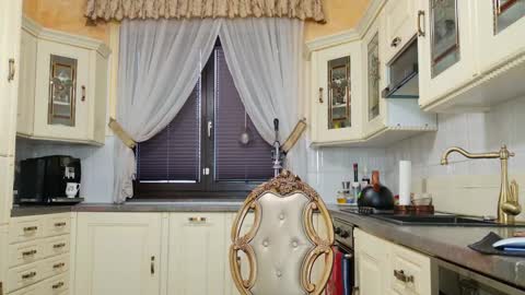 Tunde online show from 02-24-25, 07:11