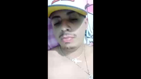 Snapshot of tusabes1999 chatting on 03-10-26, 09:25 tusabes1999 online show from 03-10-26, 09:25