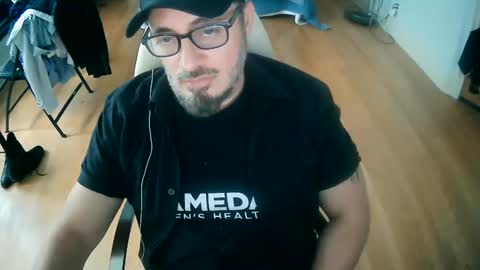 tuscan_taurus online show from 10-31-25, 08:43