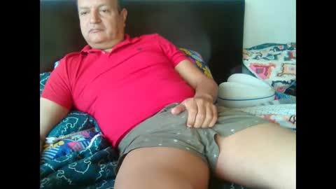 Snapshot of tuserasmia chatting on 01-18-25, 01:08 Mario Ramirez online show from 01-18-25, 01:08