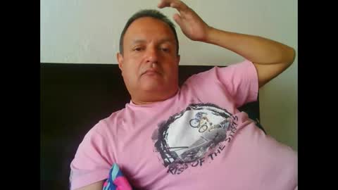 Snapshot of tuserasmia chatting on 01-20-25, 07:25 Mario Ramirez online show from 01-20-25, 07:25