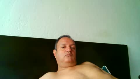 Snapshot of tuserasmia chatting on 11-06-25, 02:40 Mario Ramirez online show from 11-06-25, 02:40