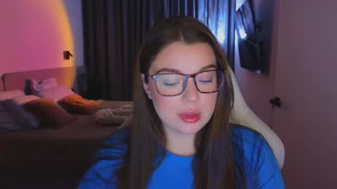 Ariana online show from 10-14-25, 08:20