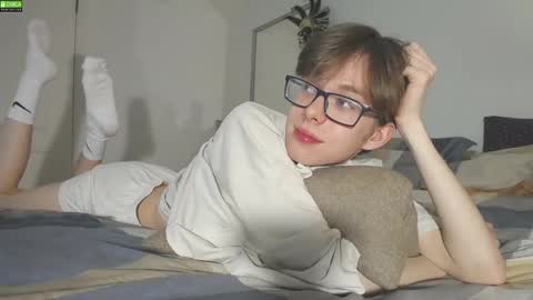 Snapshot of tuz94 chatting on 12-02-24, 09:39 Dan online show from 12-02-24, 09:39