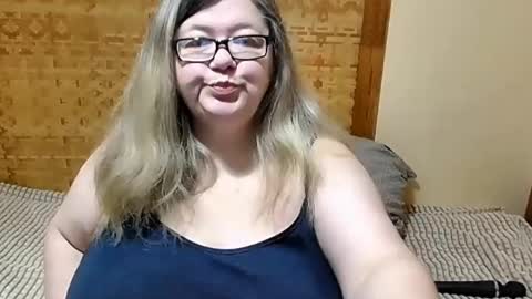 Lana online show from 02-03-25, 08:24