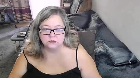 Lana online show from 10-30-25, 02:35