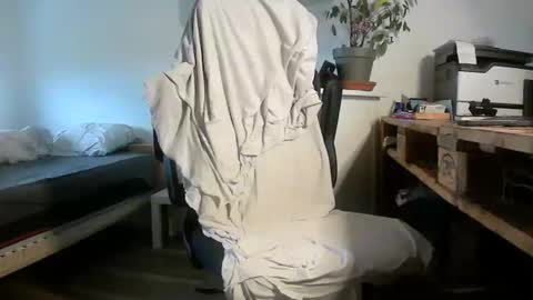 Tobi online show from 01-12-25, 02:52