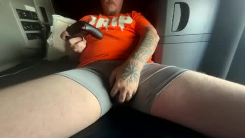 Snapshot of tw1zted13 chatting on 12-08-24, 05:11 tw1zted13 online show from 12-08-24, 05:11