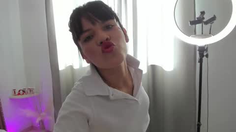 twerkgirl coral online show from 11-18-25, 08:13