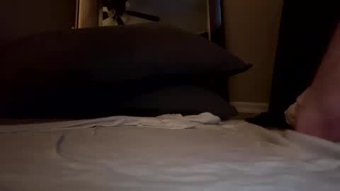 Snapshot of twetcock chatting on 10-21-25, 04:24 twetcock online show from 10-21-25, 04:24