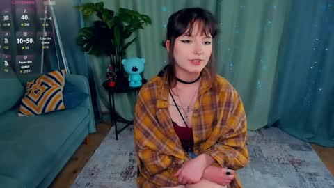 Snapshot of twiladenoia chatting on 04-03-26, 05:16 Linda online show from 04-03-26, 05:16