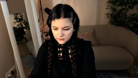 Snapshot of twilightwalk chatting on 10-14-25, 07:47 Melanie online show from 10-14-25, 07:47