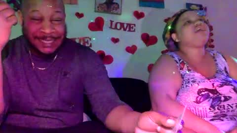 Snapshot of twinandlea chatting on 02-16-25, 12:19 Twin and Lea online show from 02-16-25, 12:19