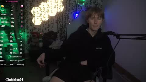 Snapshot of twinkben04 chatting on 09-09-25, 07:57 Ben online show from 09-09-25, 07:57