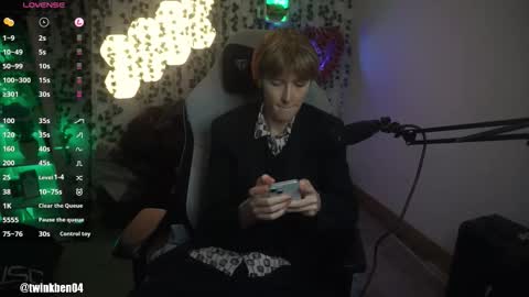 Snapshot of twinkben04 chatting on 09-25-25, 07:39 Ben online show from 09-25-25, 07:39