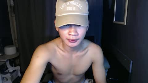 Snapshot of twinkjade_223xxx chatting on 02-16-26, 08:10 Jady online show from 02-16-26, 08:10