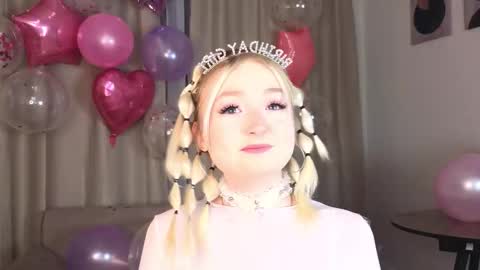 twinklefluff online show from 11-27-25, 04:31