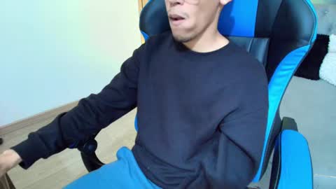 Snapshot of twinks08 chatting on 02-09-25, 08:34 twinks08 online show from 02-09-25, 08:34