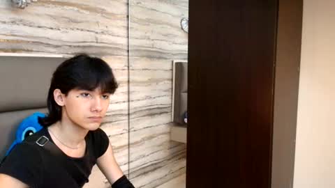 twinslovers_ online show from 11-26-25, 03:51