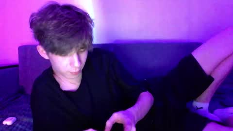 TwiShadow online show from 02-21-26, 09:27