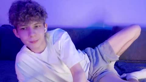 TwiShadow online show from 03-10-26, 08:58