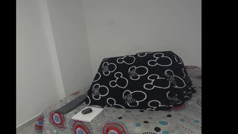 Snapshot of two_souls69 chatting on 02-12-25, 04:12 Matt online show from 02-12-25, 04:12