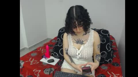 Snapshot of two_souls69 chatting on 03-07-25, 03:40 Matt online show from 03-07-25, 03:40