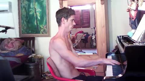 Snapshot of twoforallprivate chatting on 12-30-24, 07:11 TobeBritta online show from 12-30-24, 07:11