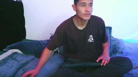 twoguysshohot online show from 09-12-25, 01:38