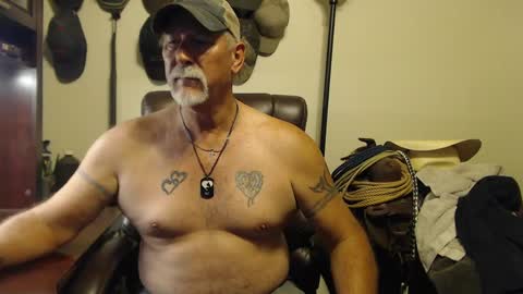 txlobo60 online show from 10-08-25, 10:40