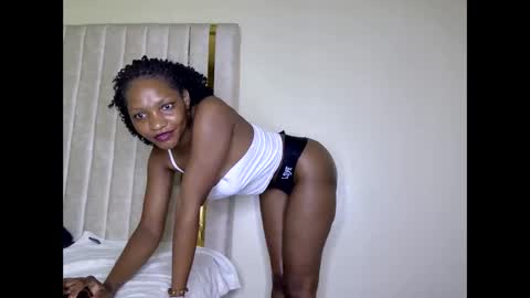 tyla_cerry online show from 09-18-25, 02:30