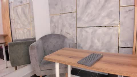  TYLA  online show from 12-17-25, 03:34