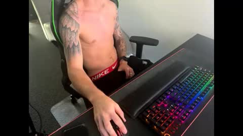 Tyler 2465 online show from 12-28-24, 03:04