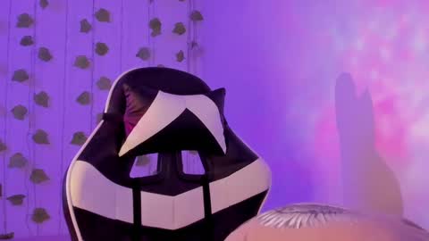 Tyler Garcia  online show from 02-03-25, 06:45