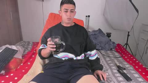 Snapshot of tyler_kane13 chatting on 09-09-25, 10:15 tyler_kane13 online show from 09-09-25, 10:15