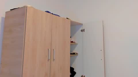     online show from 12-18-24, 08:03