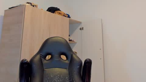     online show from 12-22-24, 08:58