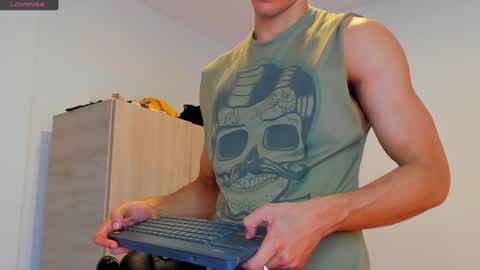     online show from 01-11-25, 03:23