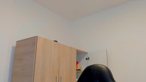     online show from 01-22-25, 08:29