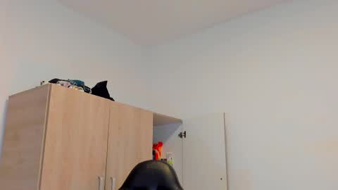     online show from 03-03-25, 05:20