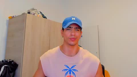     online show from 03-04-25, 04:38