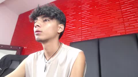 tyler_wolf_1 online show from 10-11-25, 12:36